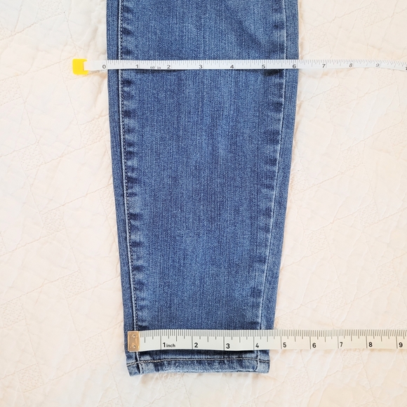 Paige- Distressed Medium Blue Wash Shaped Curvy Skinny Jeans Sz 30 - Picture 2 of 8